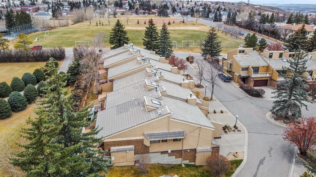 6, 1220 Prominence Way SW, Calgary — photo 3 of 39