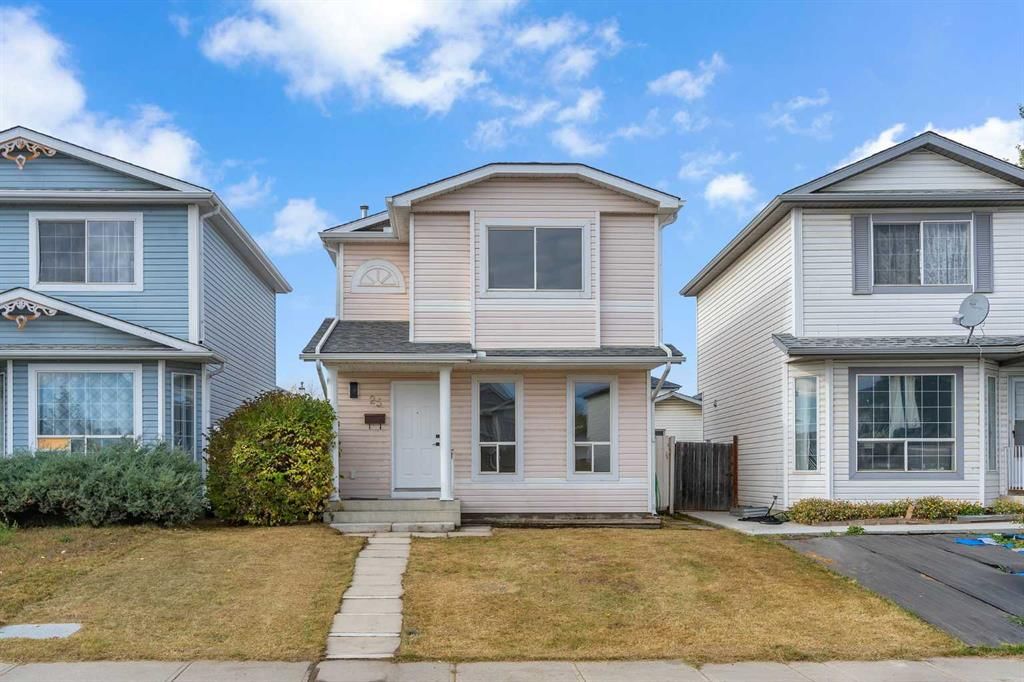 25 San Diego Way NE, Calgary — main listing photo