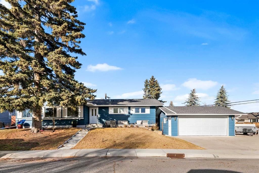 1108 Lake Sundance Crescent SE, Calgary — main listing photo