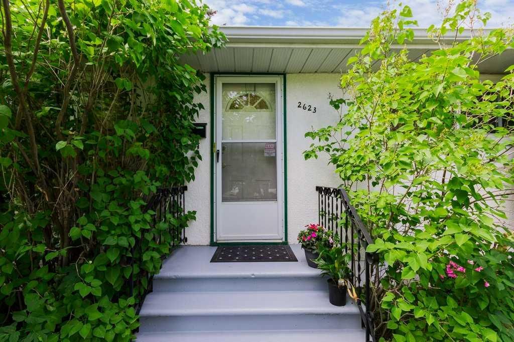 2623 Glencastle Street SW, Calgary — main listing photo