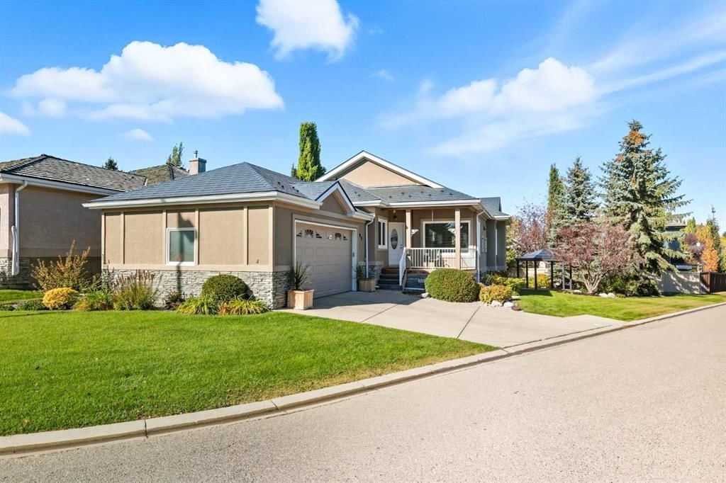 98 Mt Alberta Manor SE, Calgary — photo 3 of 50