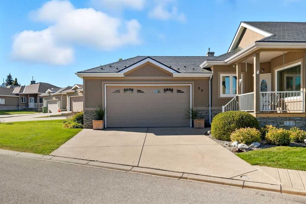 98 Mt Alberta Manor SE, Calgary — photo 5 of 50