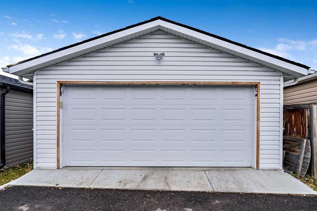 354 Cranford Drive SE, Calgary — photo 3 of 34