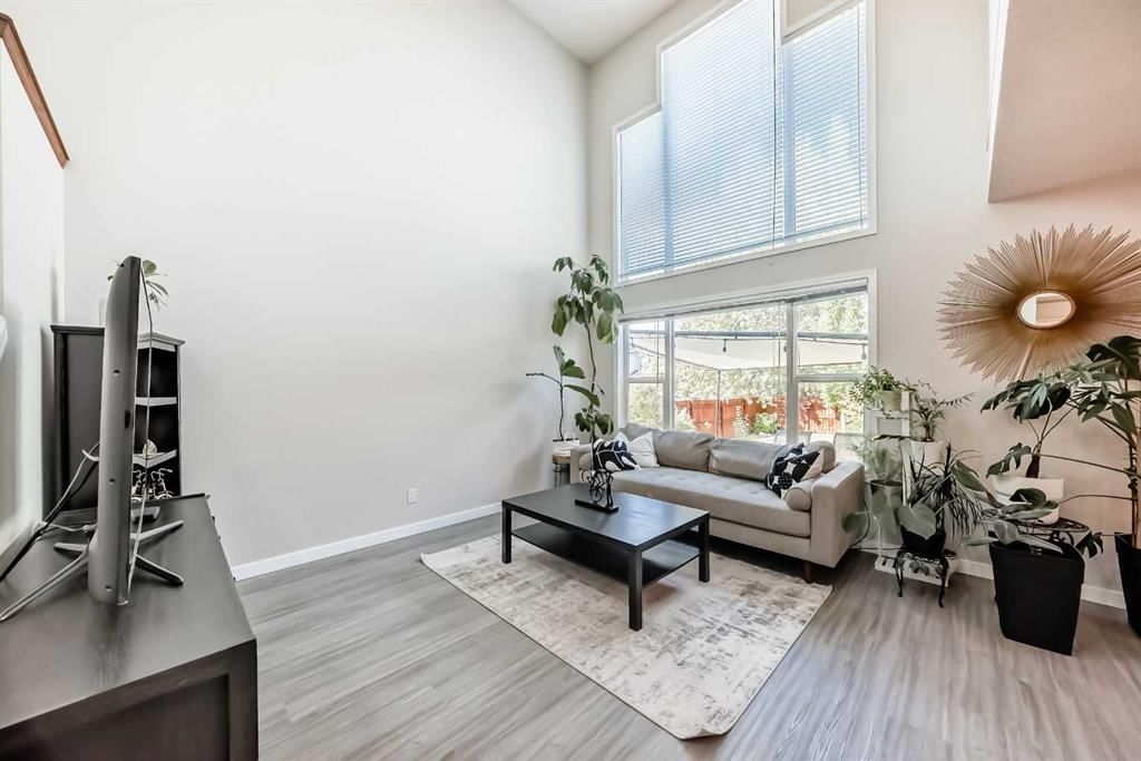 202 Bridlewood Court SW, Calgary — photo 5 of 49