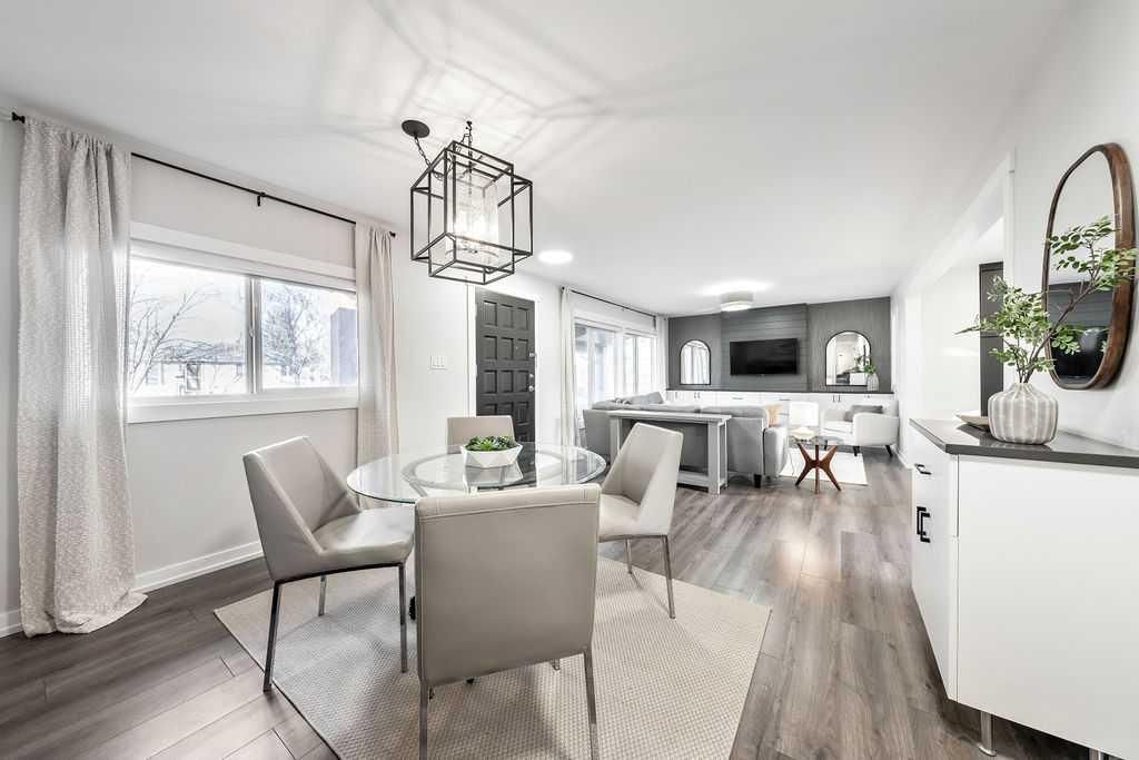 121 Hanover Road SW, Calgary — photo 5 of 48