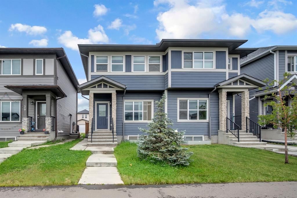 43 Cornerbrook Gate NE, Calgary — photo 2 of 47