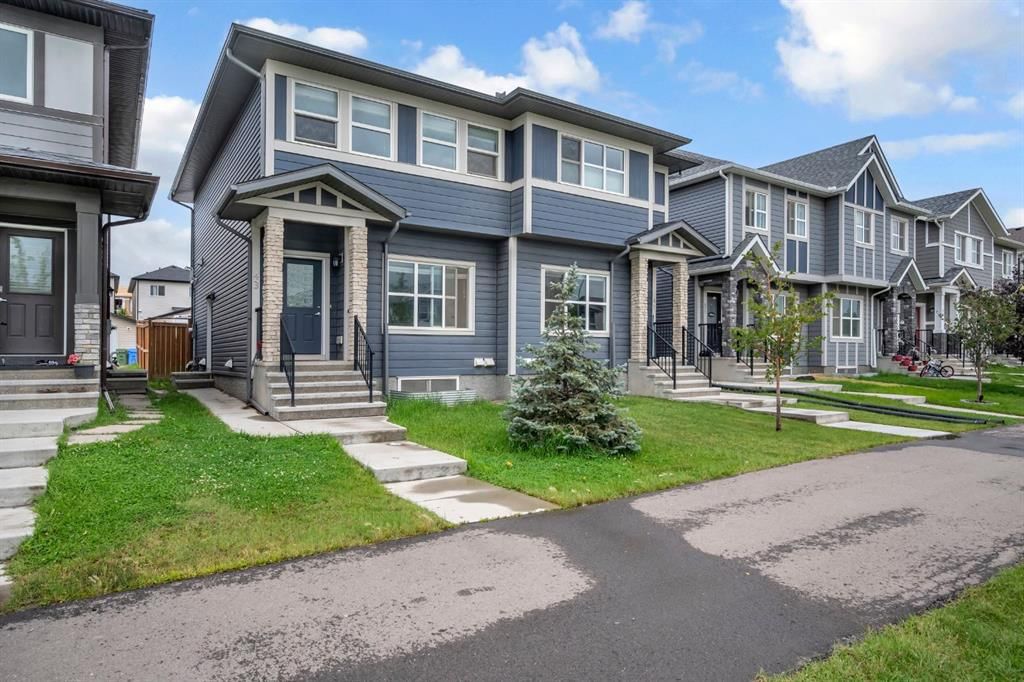 43 Cornerbrook Gate NE, Calgary — photo 3 of 47