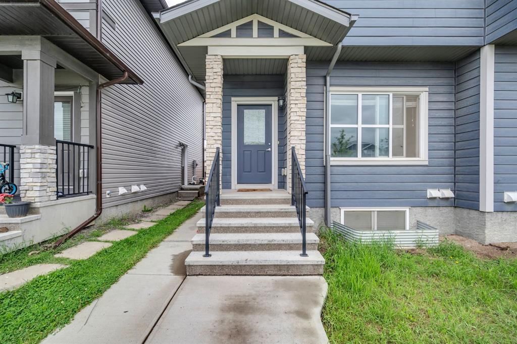 43 Cornerbrook Gate NE, Calgary — photo 4 of 47