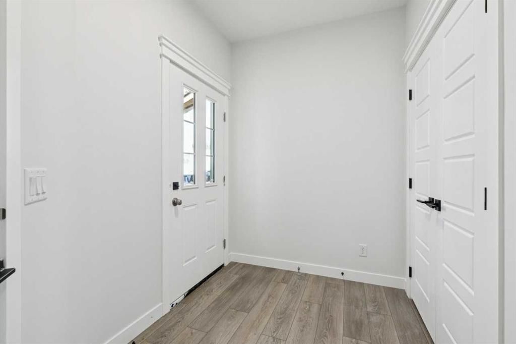 378 Hotchkiss Manor SE, Calgary — photo 2 of 26