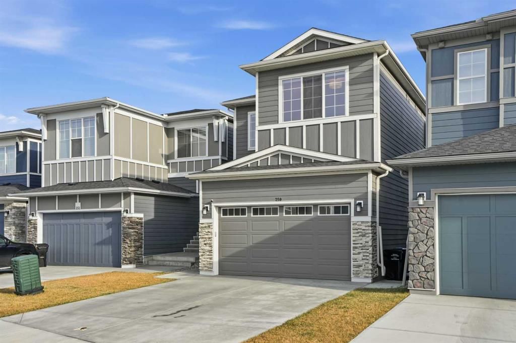 250 Walcrest View SE, Calgary — photo 2 of 50