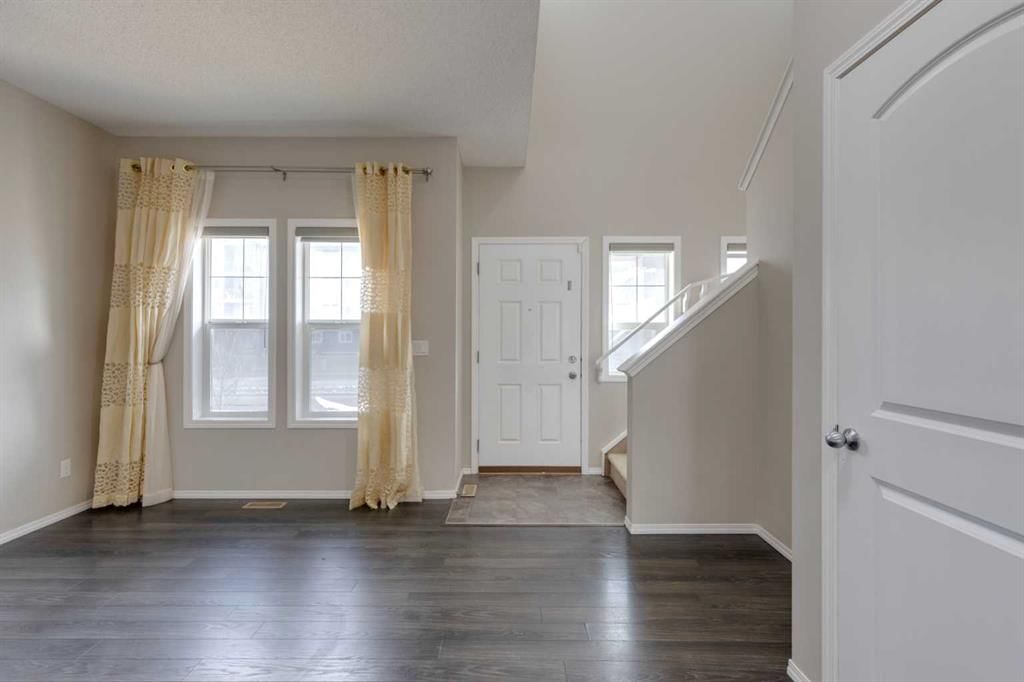 289 Skyview Ranch Boulevard NE, Calgary — photo 4 of 25