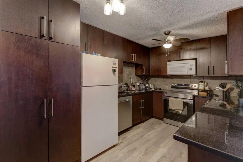 650, 519 17 Avenue SW, Calgary — photo 3 of 31