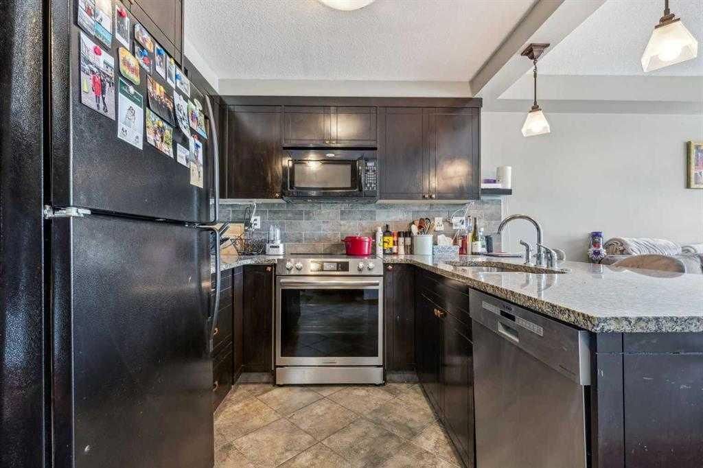 303, 315 50 Avenue SW, Calgary — photo 2 of 9