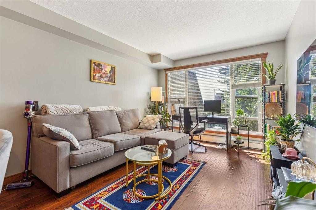 303, 315 50 Avenue SW, Calgary — photo 4 of 9