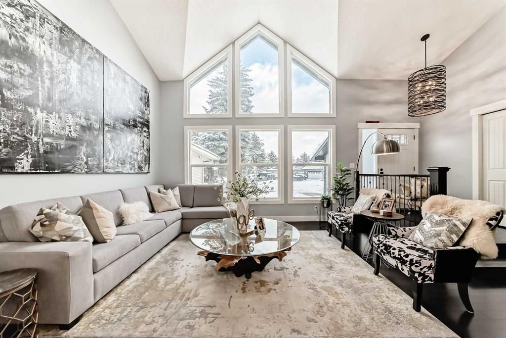 343 Deer Side Place SE, Calgary — photo 4 of 50