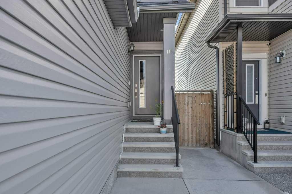 115 Savanna Way, Calgary — photo 4 of 43