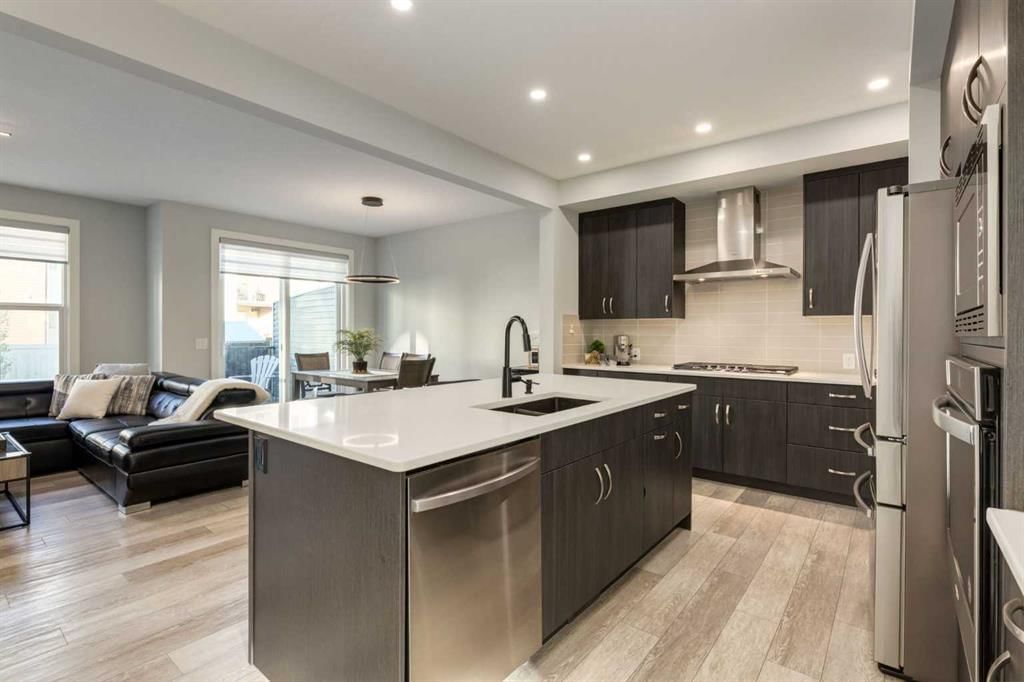 57 Evansfield Gate NW, Calgary — photo 5 of 50