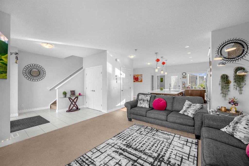17 Cornerstone Manor NE, Calgary — photo 5 of 50