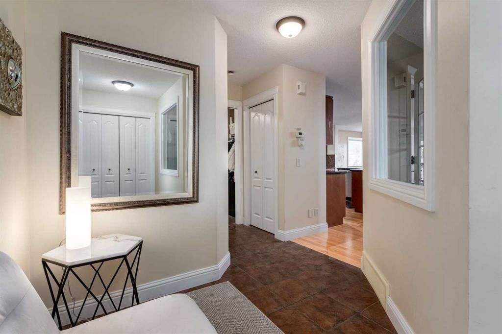 53 Tuscany Valley Hill NW, Calgary — photo 4 of 41