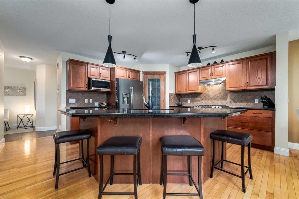 53 Tuscany Valley Hill NW, Calgary — photo 5 of 41