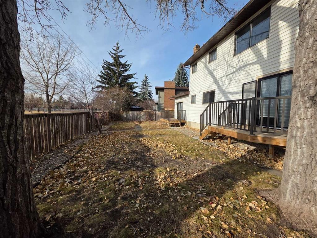 59 Brookpark Crescent SW, Calgary — photo 4 of 38