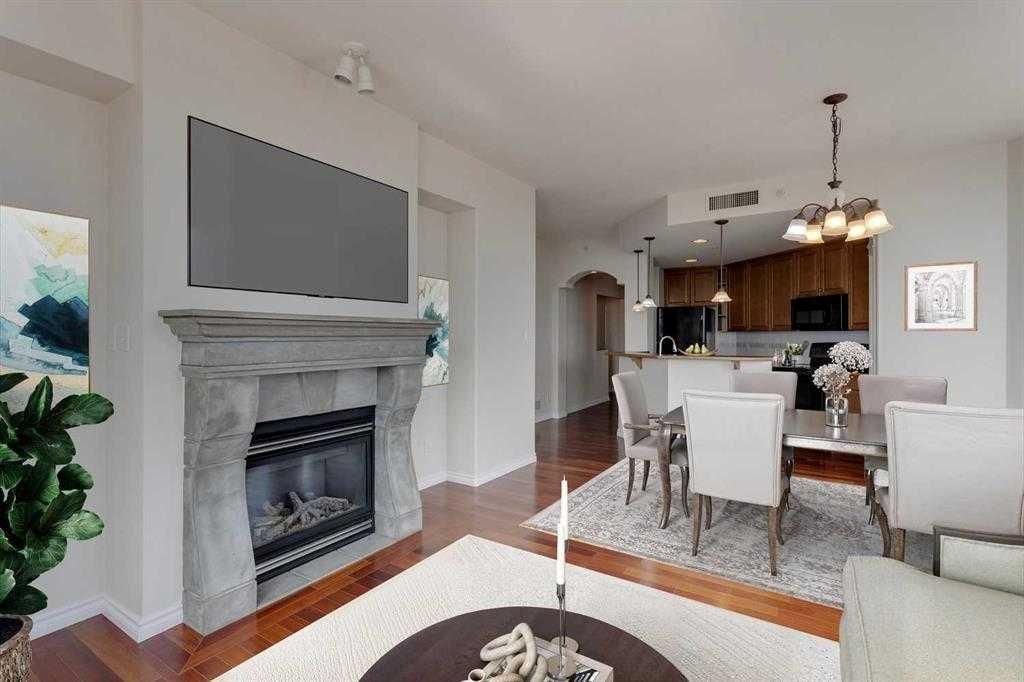 809, 1718 14 Avenue NW, Calgary — photo 3 of 36
