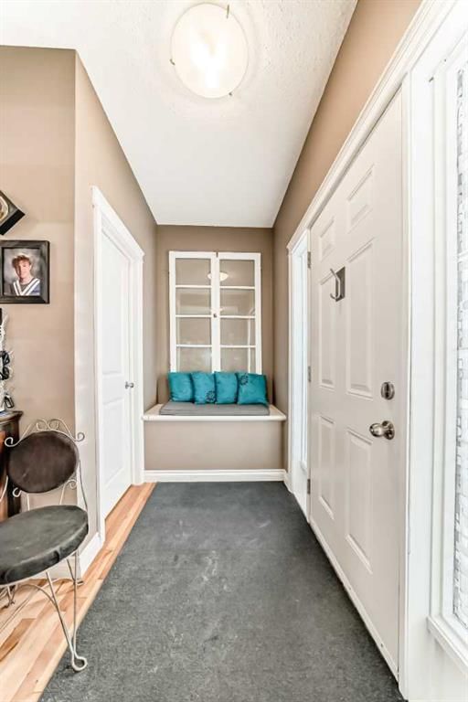 266 Copperstone Circle SE, Calgary — photo 5 of 48