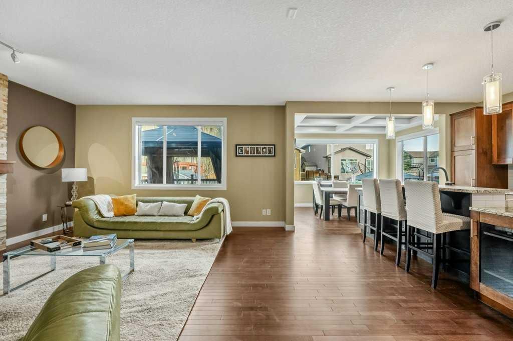 92 Everoak Circle SW, Calgary — photo 4 of 49