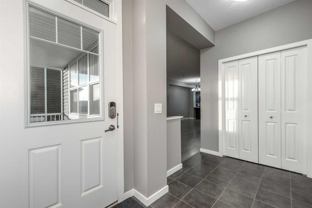 274 Redstone Drive NE, Calgary — photo 3 of 28