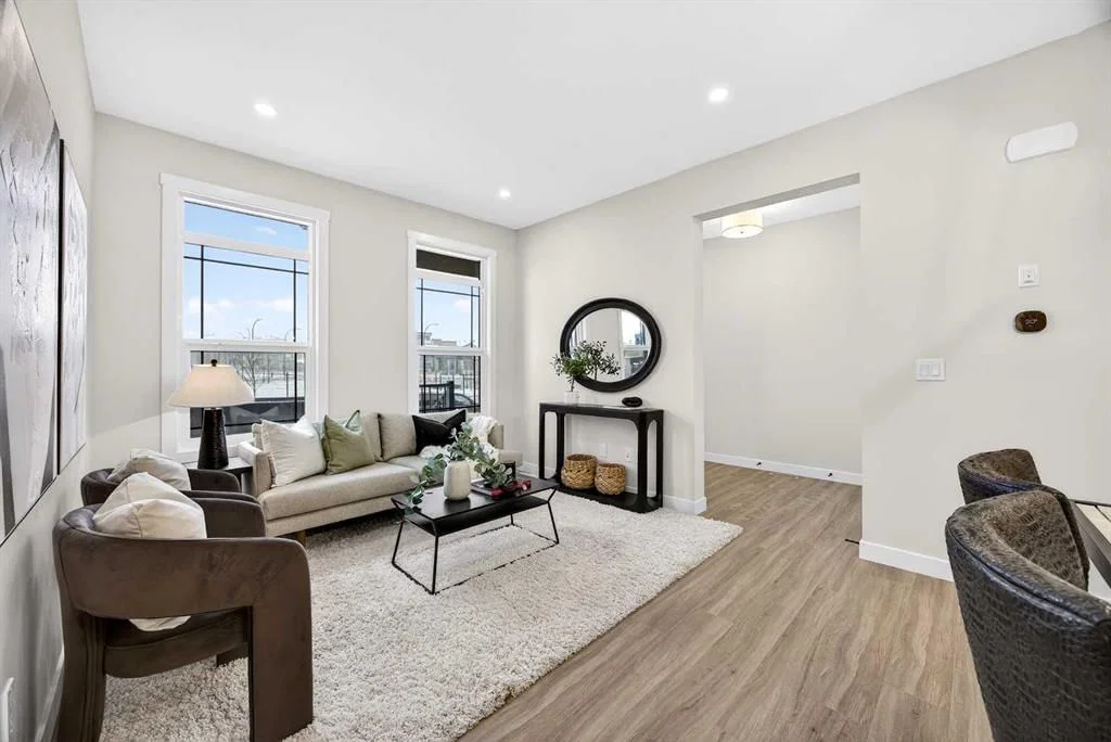 306 Alpine Boulevard, Calgary — photo 5 of 49