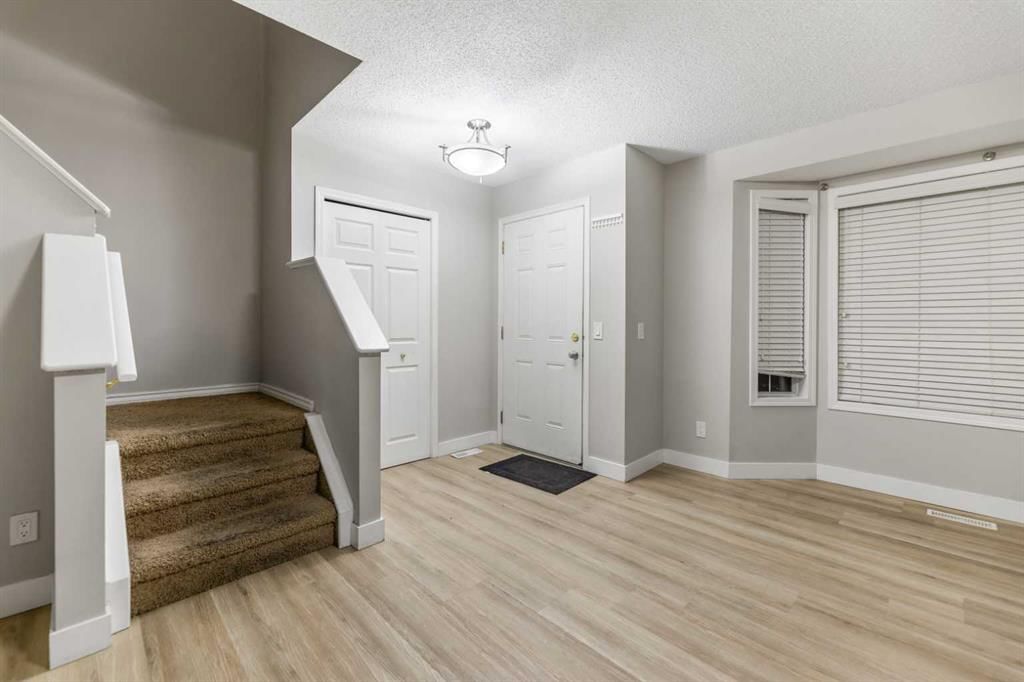 59 Saddlemont Manor NE, Calgary — photo 4 of 29