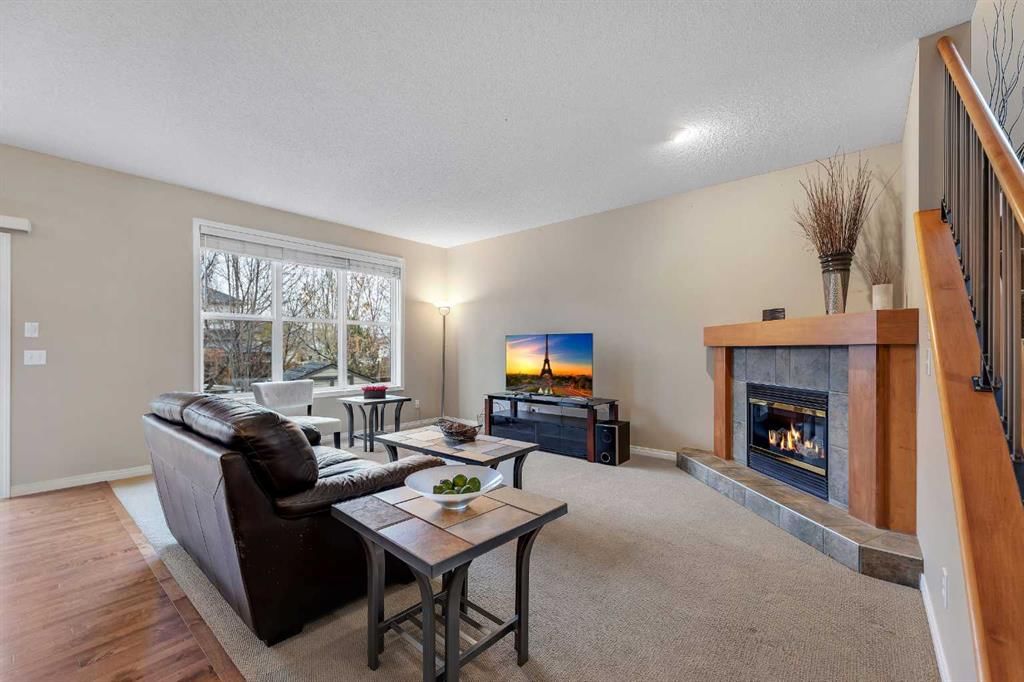 136 Copperfield Close SE, Calgary — photo 3 of 35