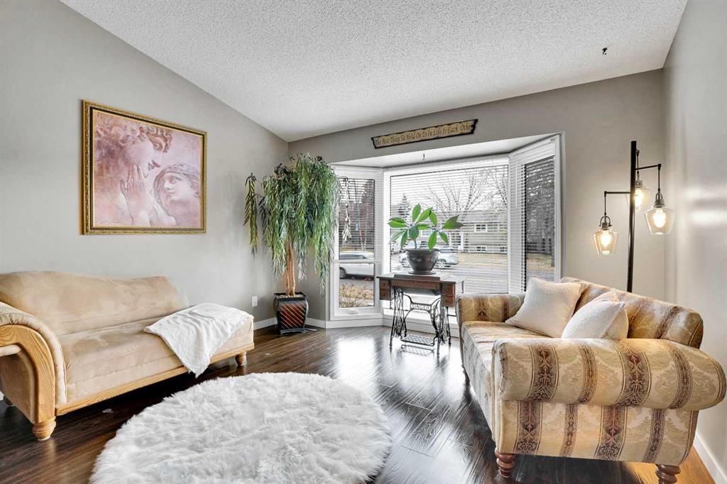 14691 Deer Ridge Drive SE, Calgary — photo 2 of 34