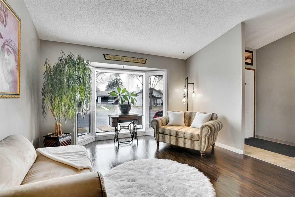 14691 Deer Ridge Drive SE, Calgary — photo 3 of 34