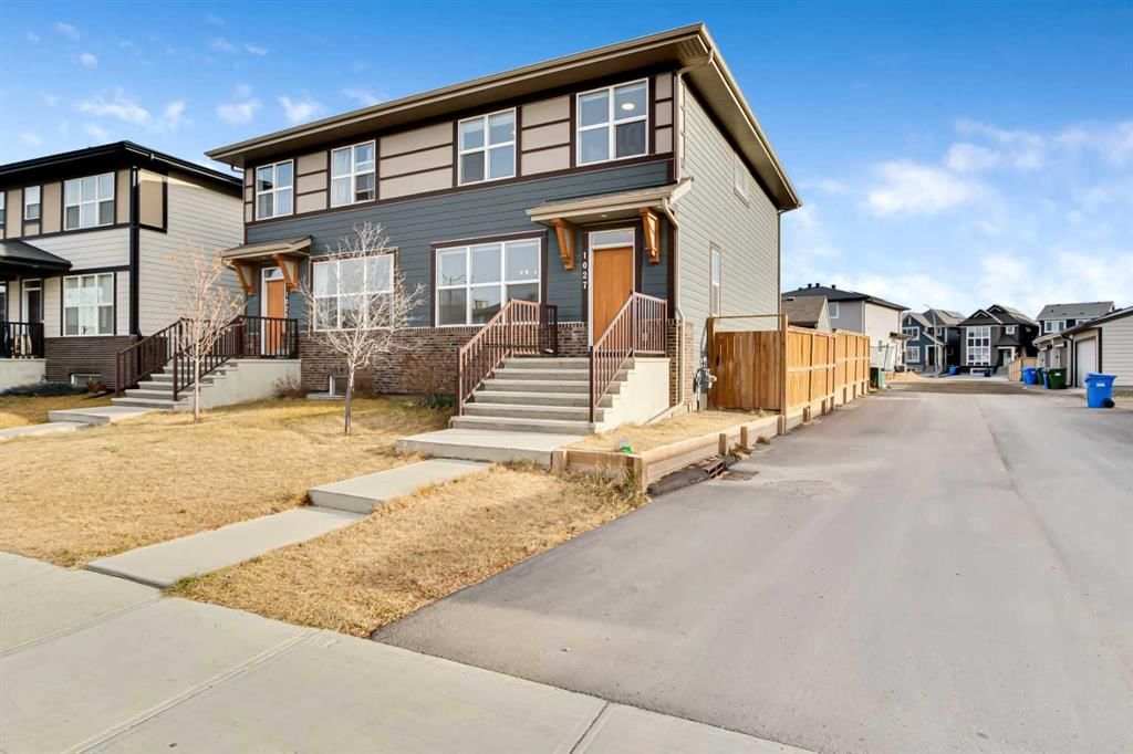 1027 Mahogany Boulevard SE, Calgary — photo 2 of 36