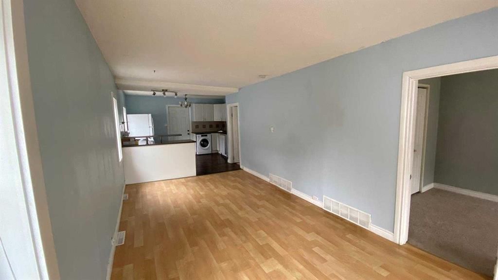 3804 Centre A Street NE, Calgary — photo 5 of 21