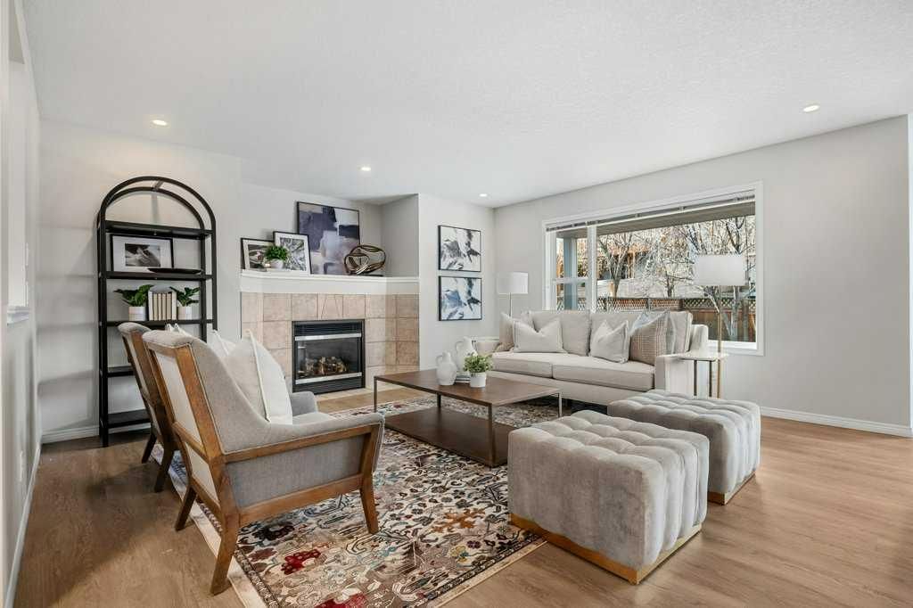 48 Panamount Crescent NW, Calgary — photo 3 of 50