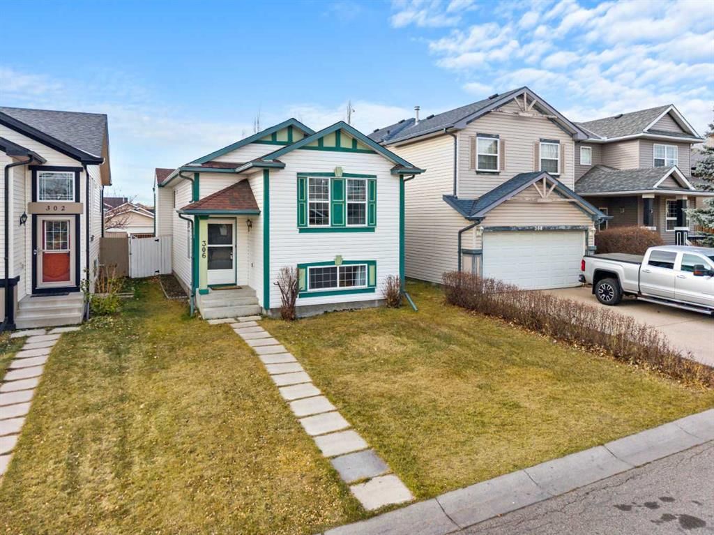 306 Coventry Road NE, Calgary — photo 2 of 50