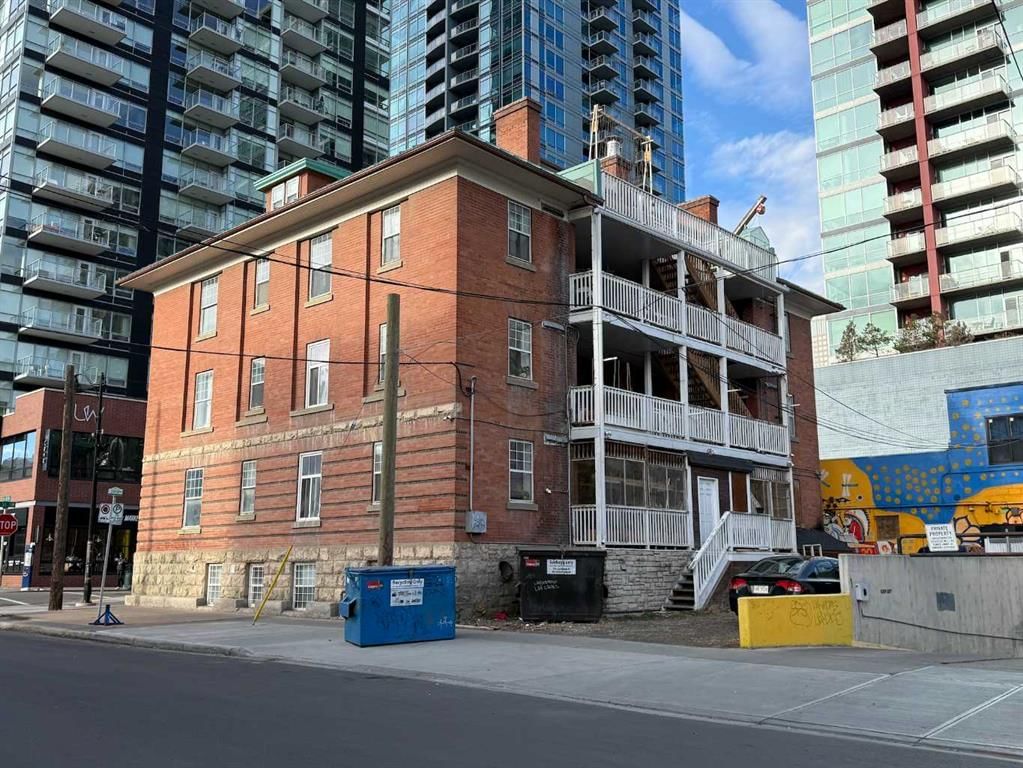 1324 1 Street SW, Calgary — photo 4 of 49