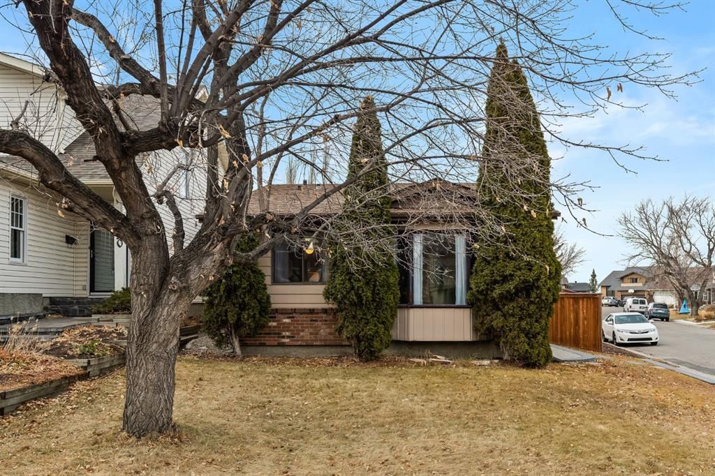 44 Macewan Glen Way NW, Calgary — photo 2 of 30