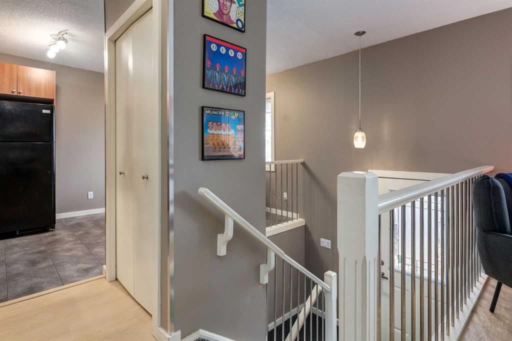 D, 4528 73 Street NW, Calgary — photo 4 of 30
