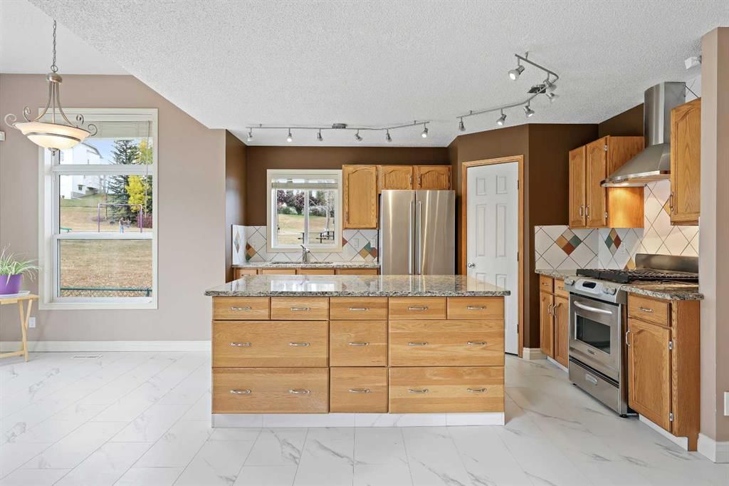 161 Arbour Crest Road NW, Calgary — photo 3 of 29