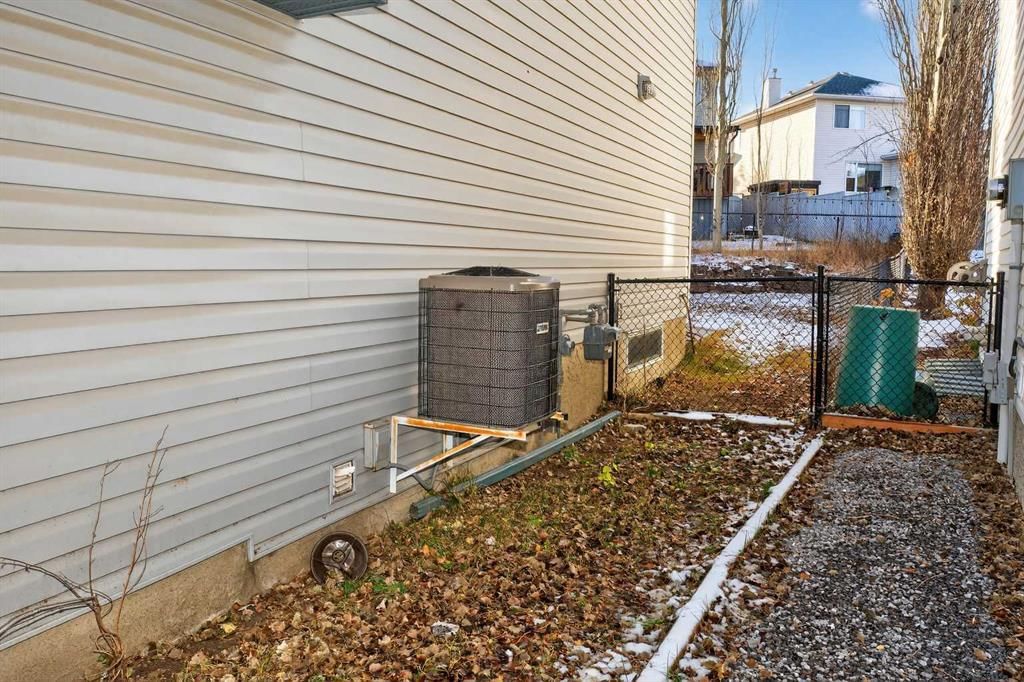 263 Citadel Meadow Grove NW, Calgary — photo 4 of 30