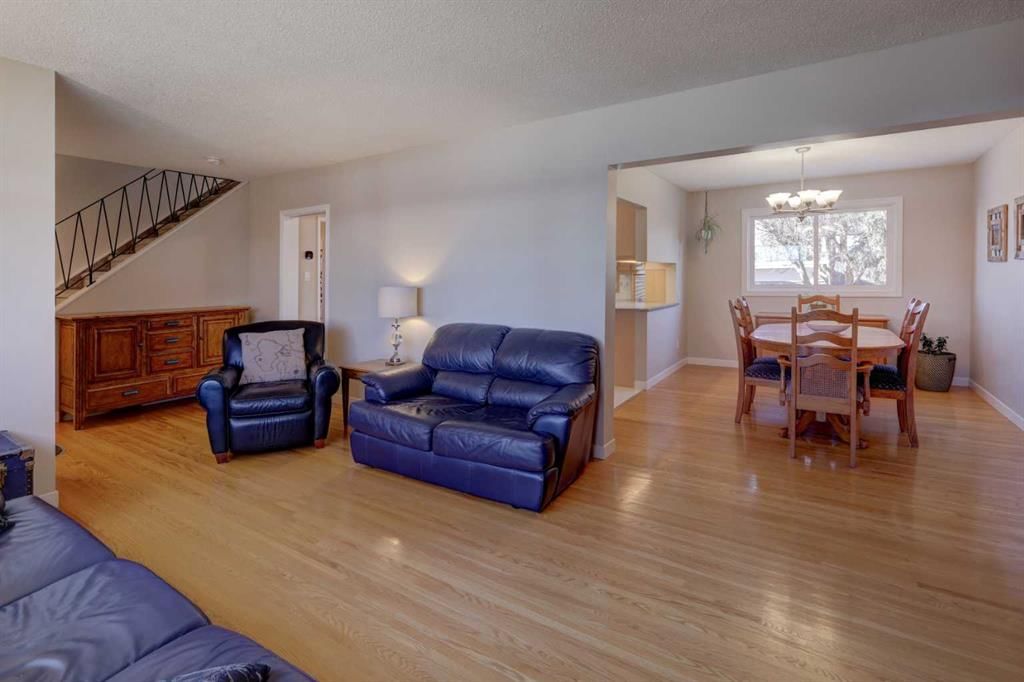 3111 Breen Crescent NW, Calgary — photo 4 of 49