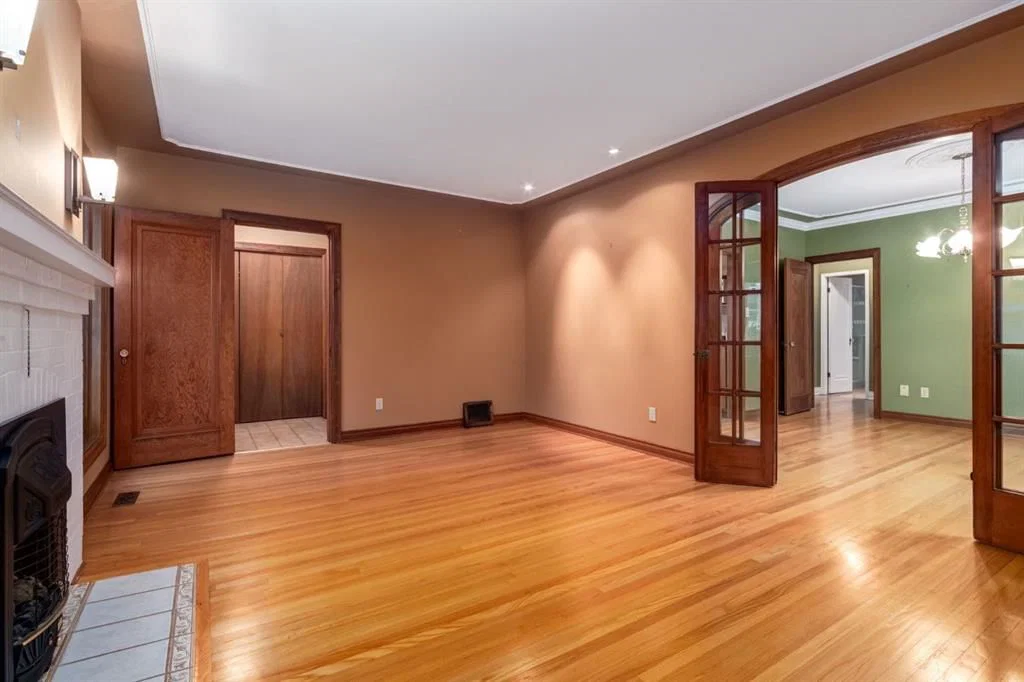 1414 5 Street NW, Calgary — photo 5 of 21