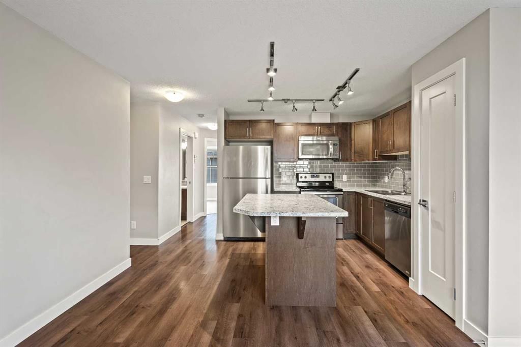 156 Evanscrest Gardens NW, Calgary — photo 5 of 25