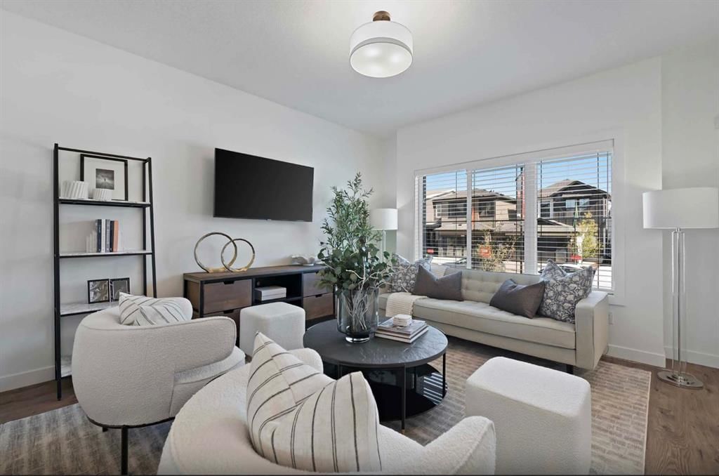 41 Lewisburg Close NE, Calgary — photo 3 of 16