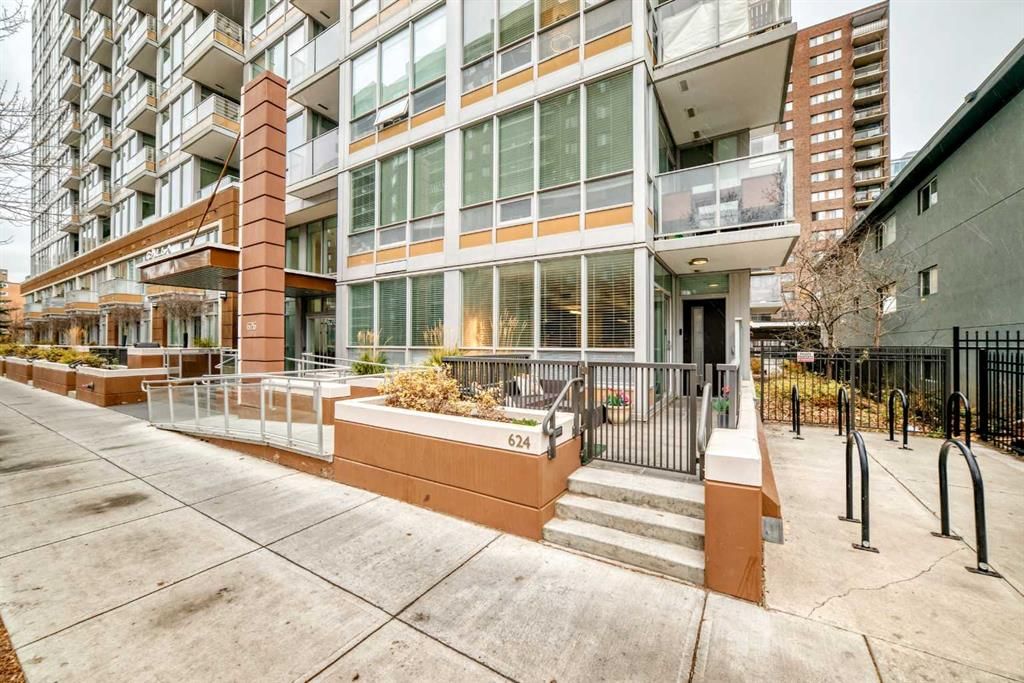 624 14 Avenue SW, Calgary — main listing photo