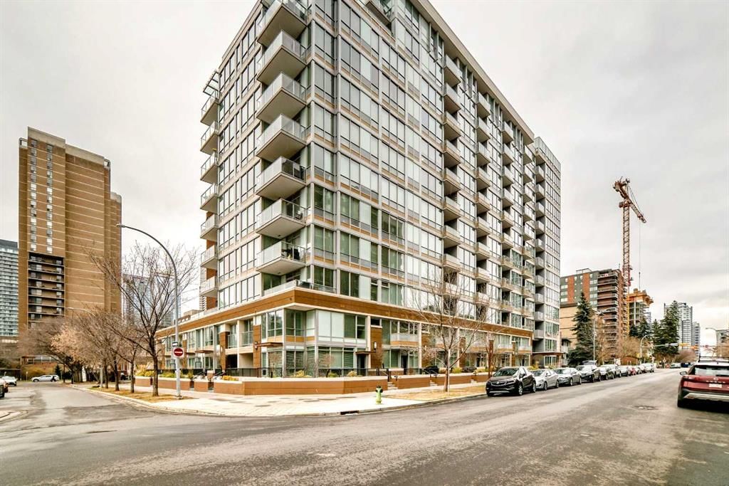624 14 Avenue SW, Calgary — photo 2 of 26