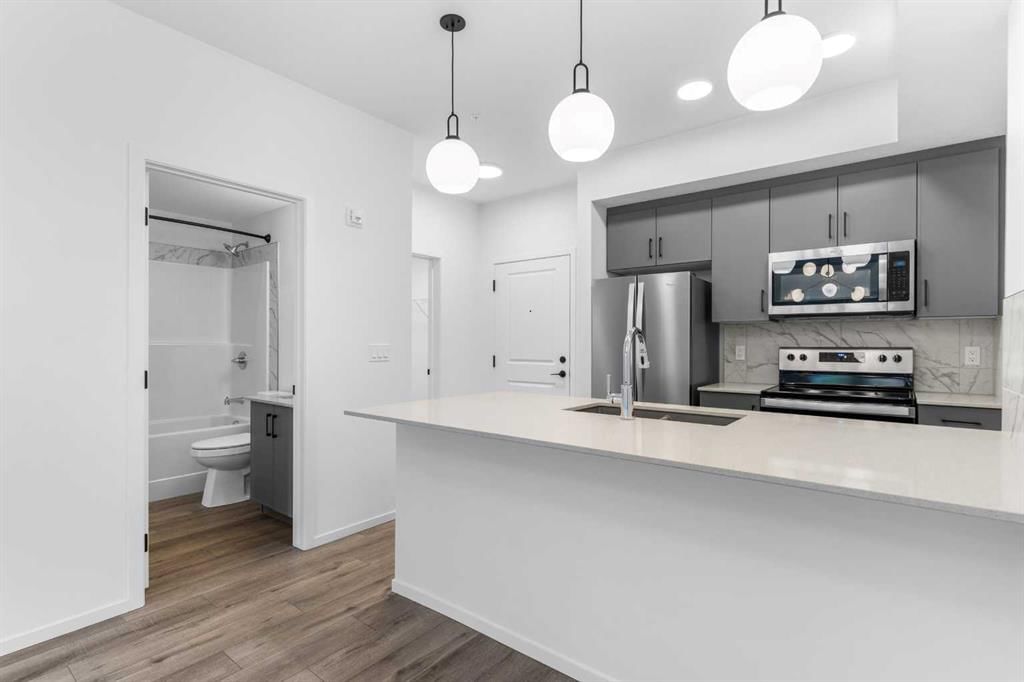#217, 140 Mahogany Street SE, Calgary — photo 2 of 23